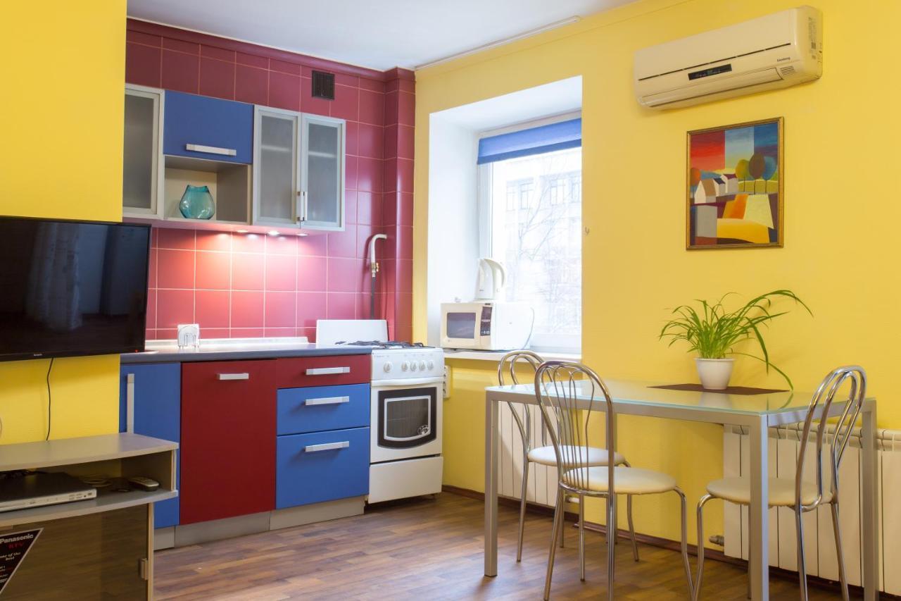 Nauky Avenue Apartment Kharkiv Bagian luar foto