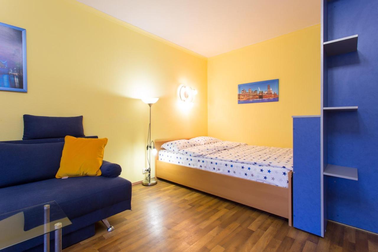 Nauky Avenue Apartment Kharkiv Bagian luar foto