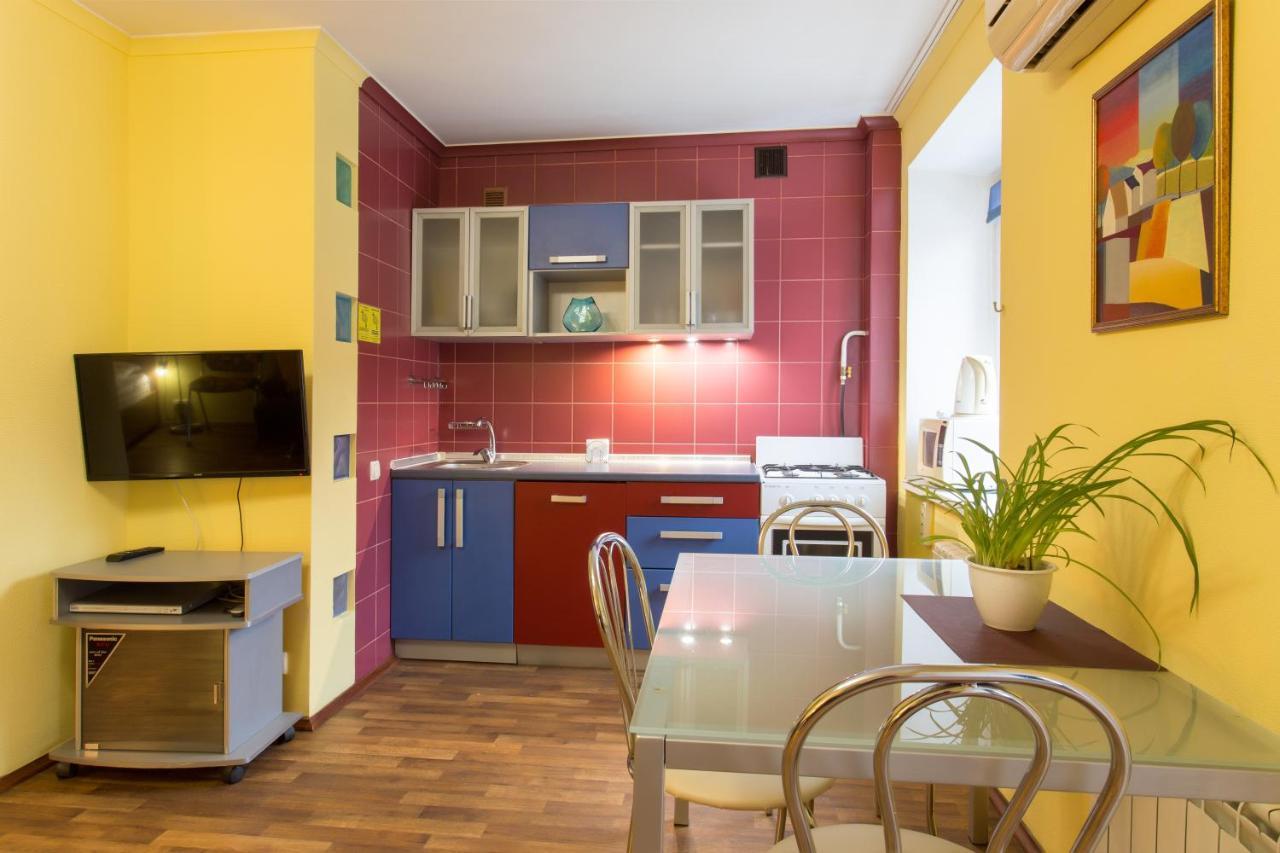 Nauky Avenue Apartment Kharkiv Bagian luar foto