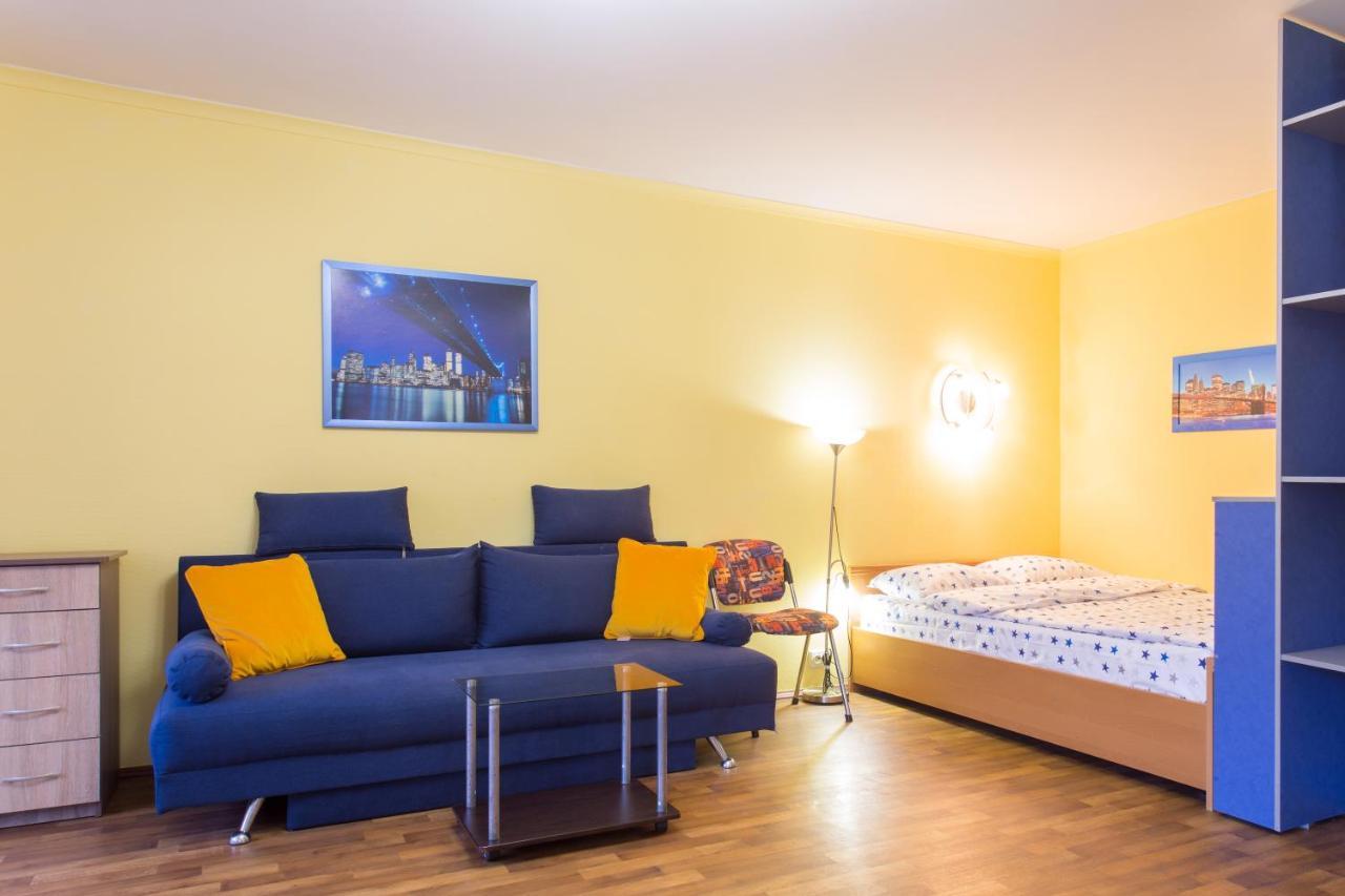 Nauky Avenue Apartment Kharkiv Bagian luar foto