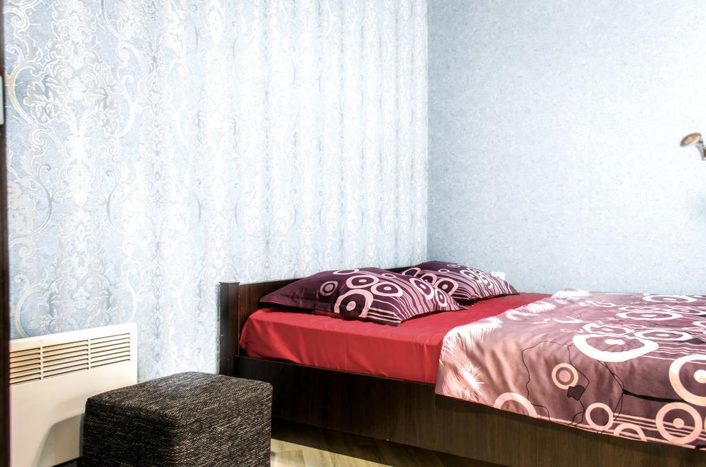 Nauky Avenue Apartment Kharkiv Bagian luar foto