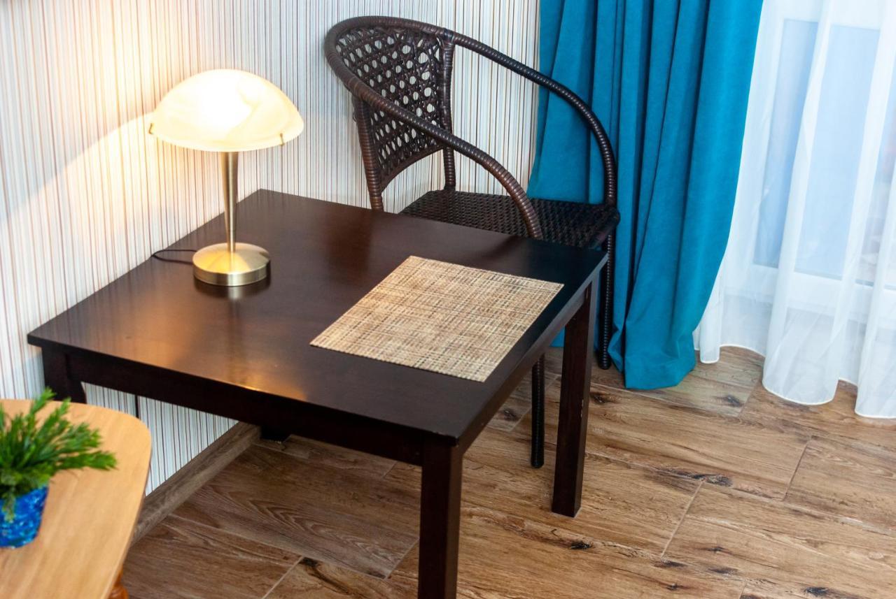 Nauky Avenue Apartment Kharkiv Bagian luar foto