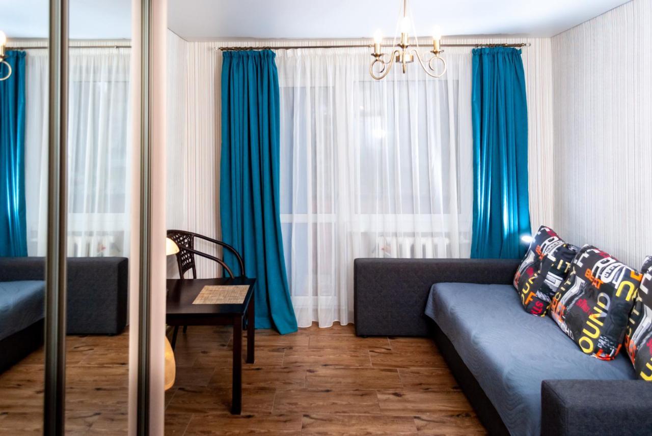 Nauky Avenue Apartment Kharkiv Bagian luar foto
