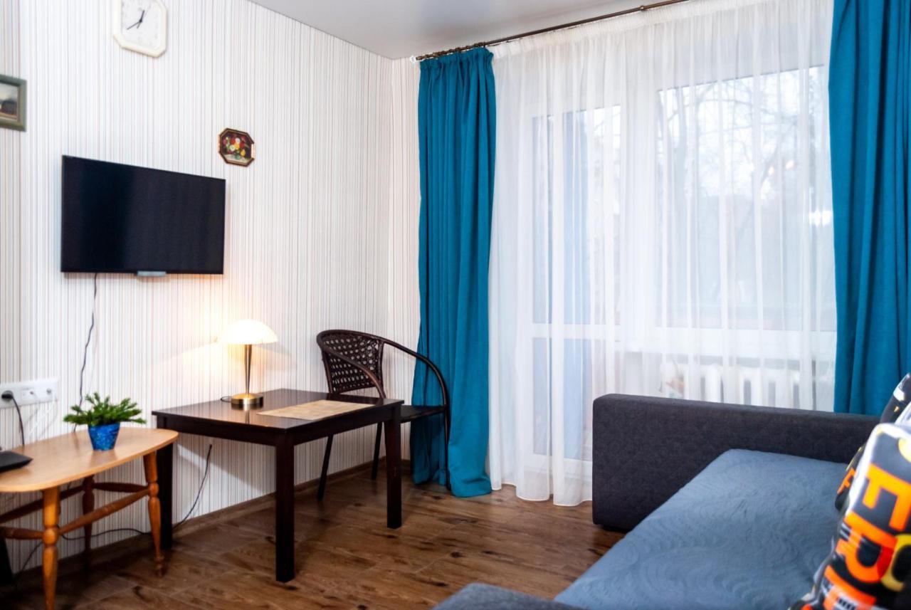 Nauky Avenue Apartment Kharkiv Bagian luar foto