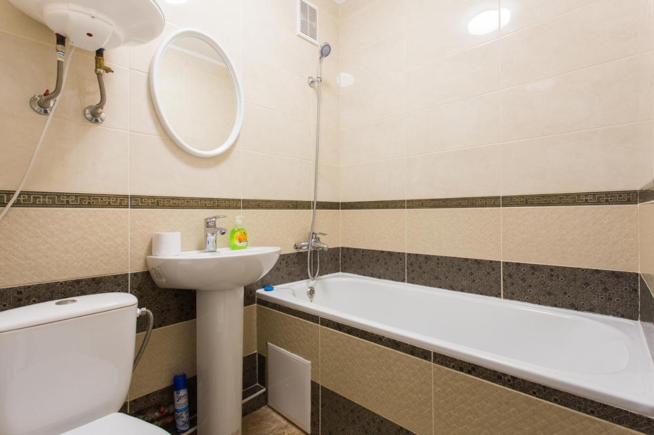 Nauky Avenue Apartment Kharkiv Bagian luar foto